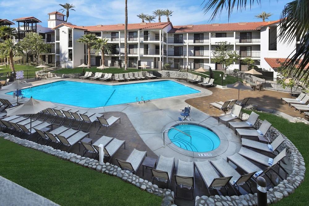 Embassy Suites By Hilton Palm Desert Bagian luar foto