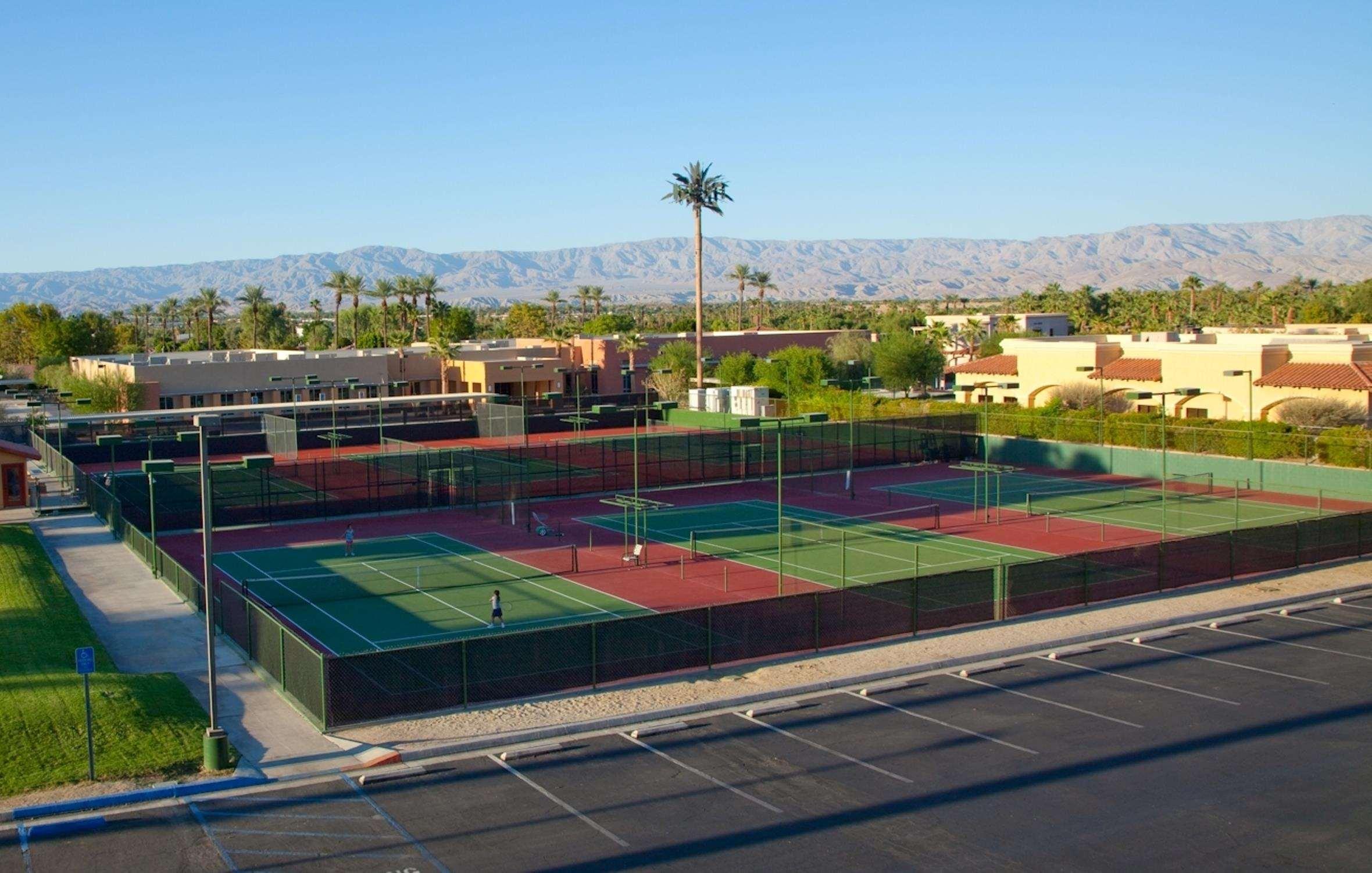 Embassy Suites By Hilton Palm Desert Bagian luar foto