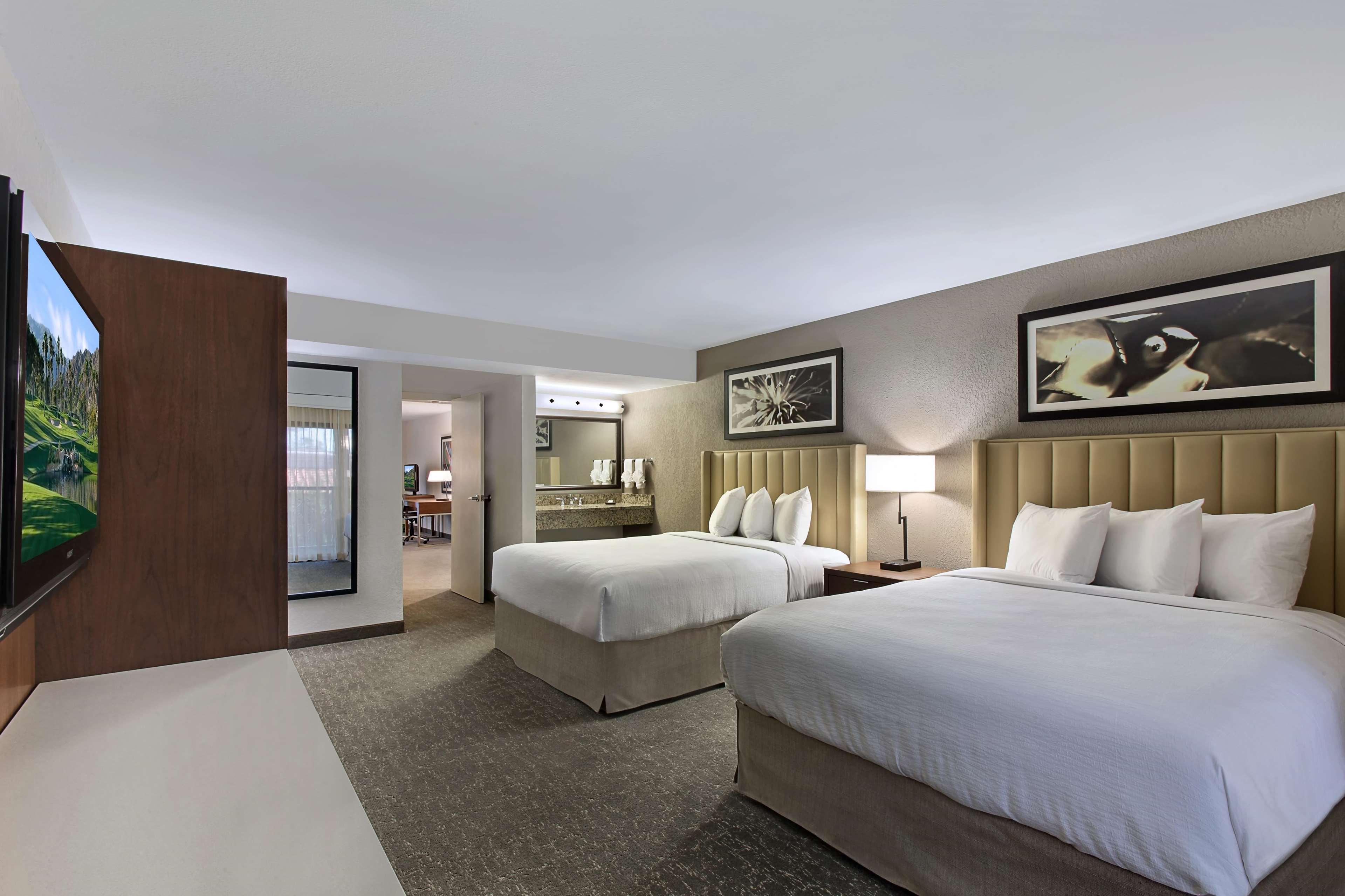 Embassy Suites By Hilton Palm Desert Ruang foto