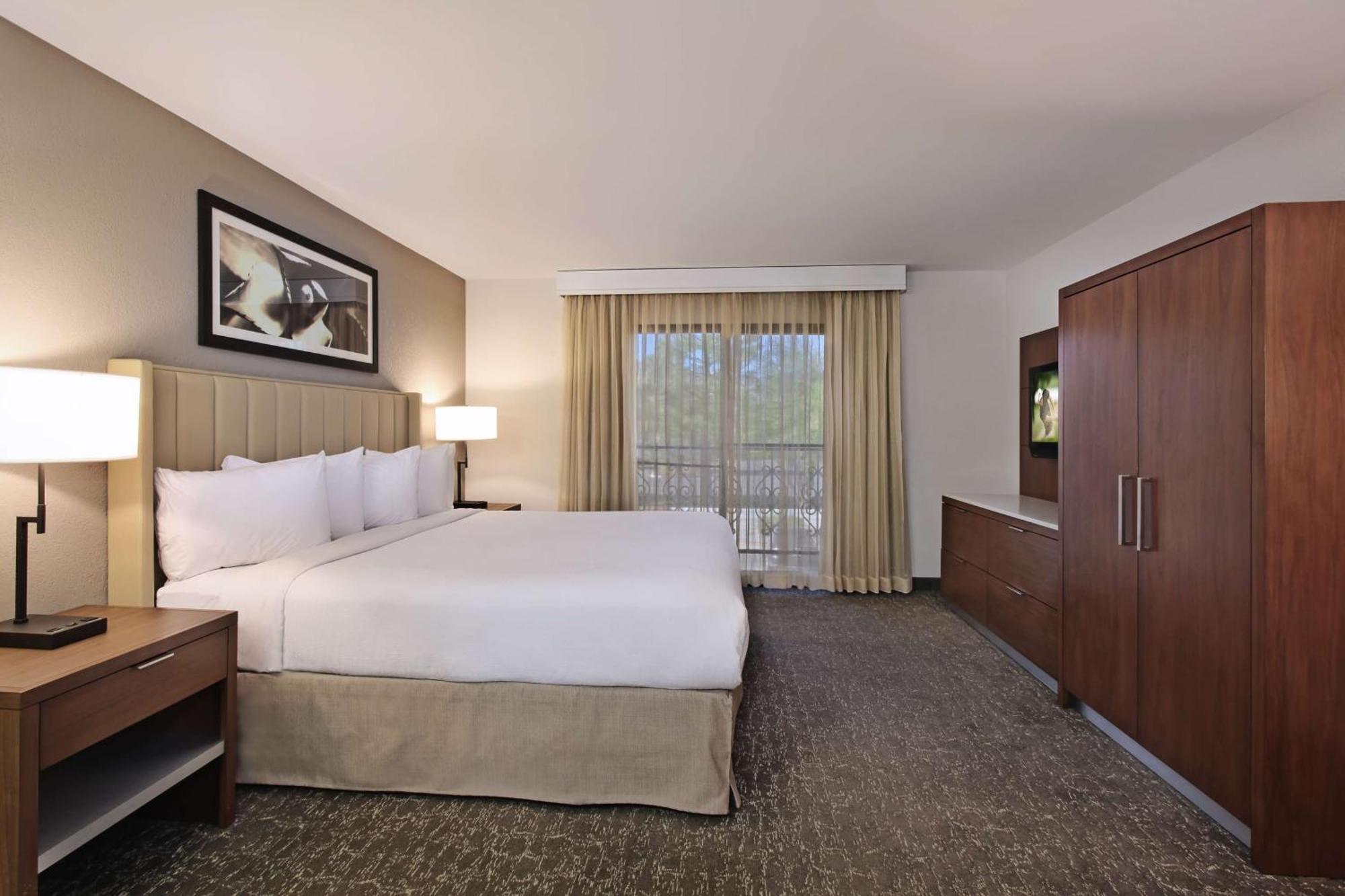 Embassy Suites By Hilton Palm Desert Bagian luar foto